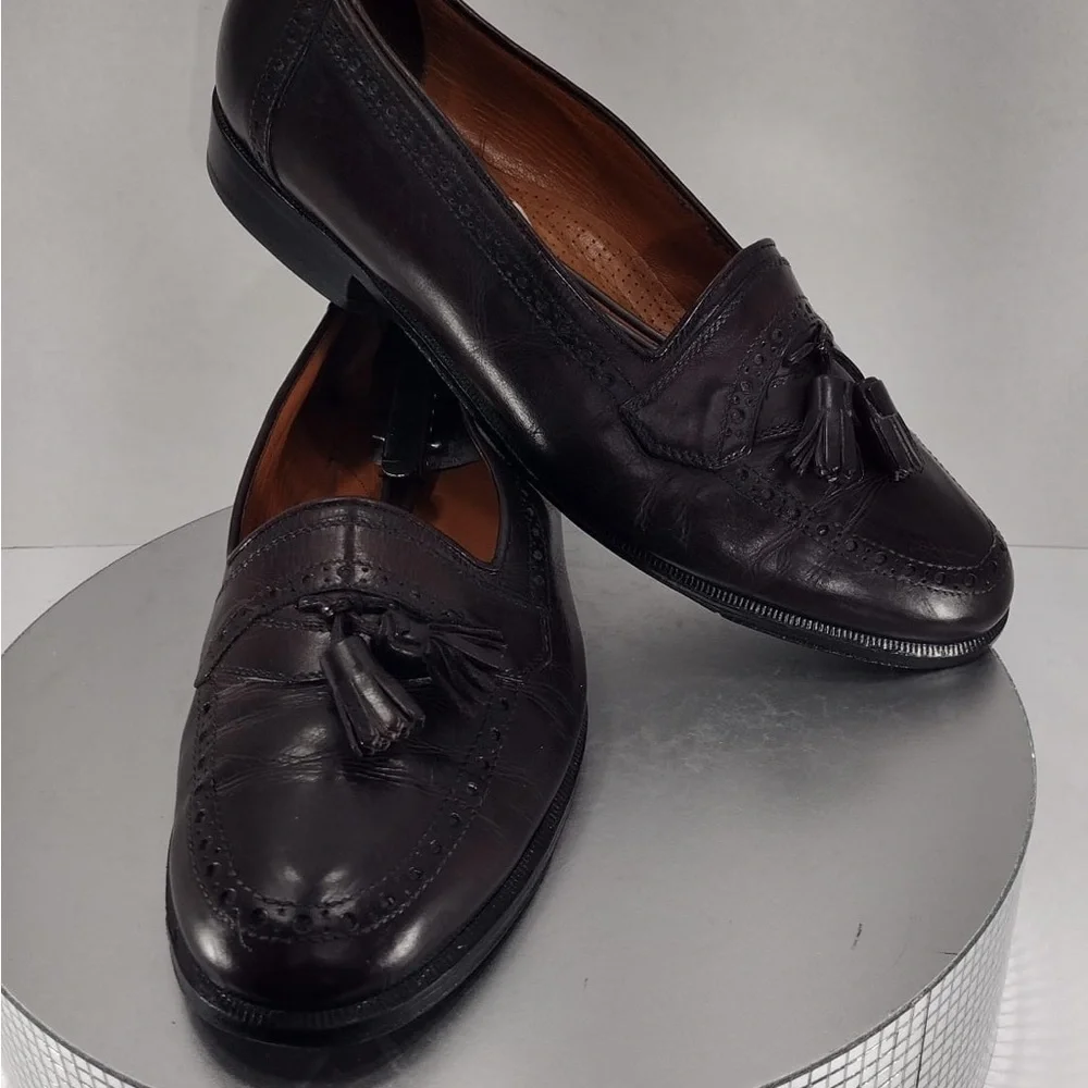 Cable&co Elegant Black Tassel Loafers size 11.5 pre owned good condition